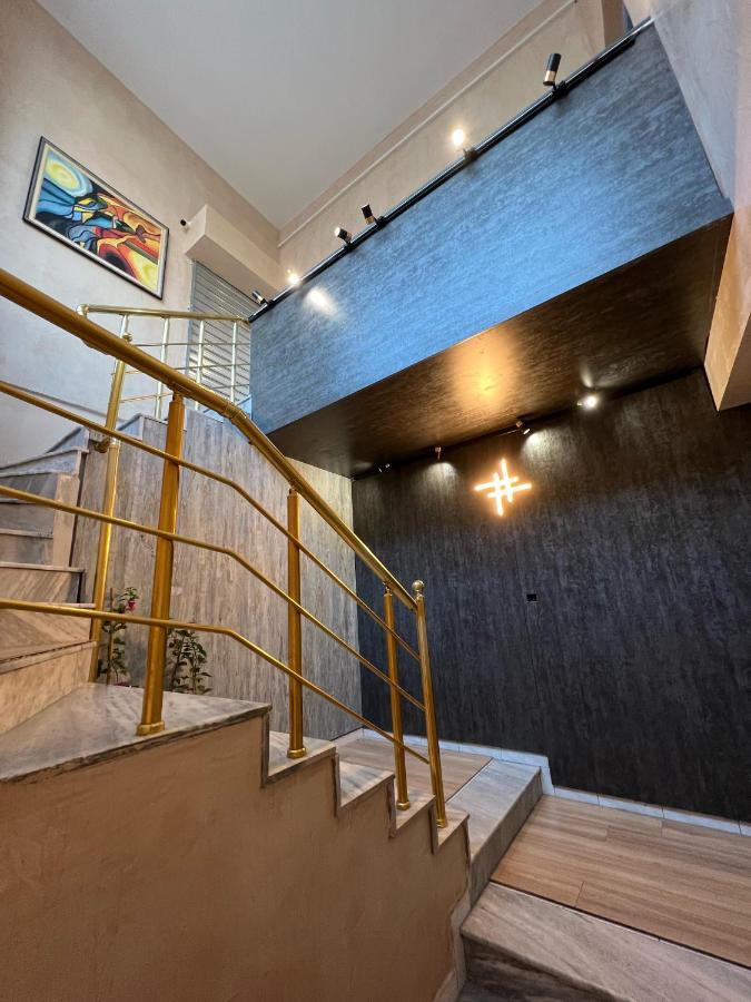 Colombia Apartments&Rooms Durres Bagian luar foto
