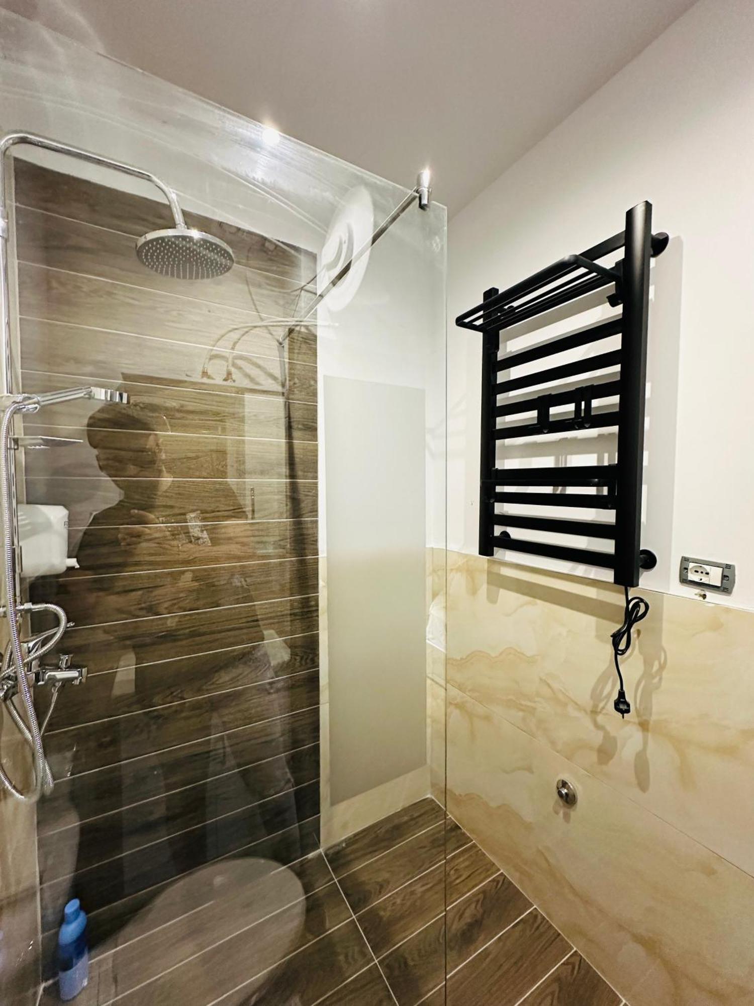 Colombia Apartments&Rooms Durres Bagian luar foto