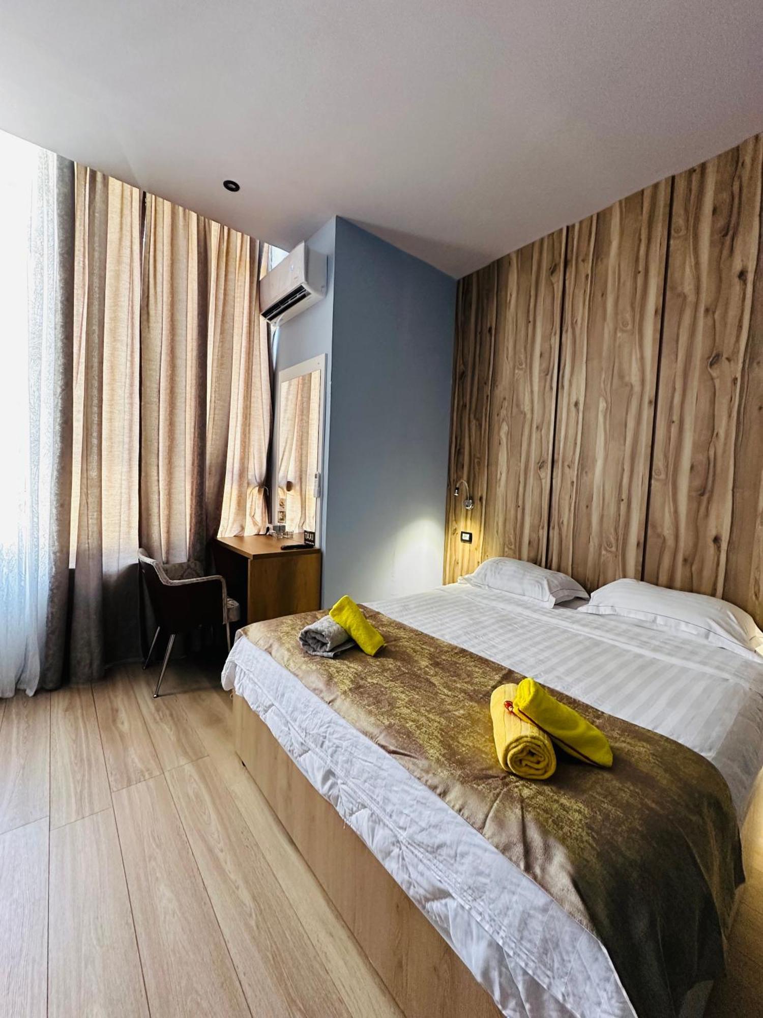 Colombia Apartments&Rooms Durres Bagian luar foto