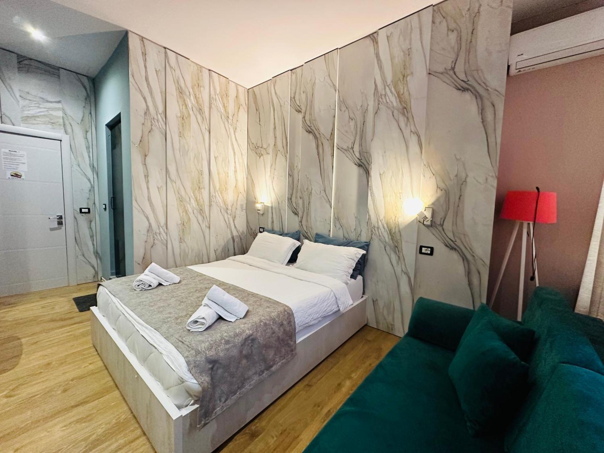 Colombia Apartments&Rooms Durres Bagian luar foto